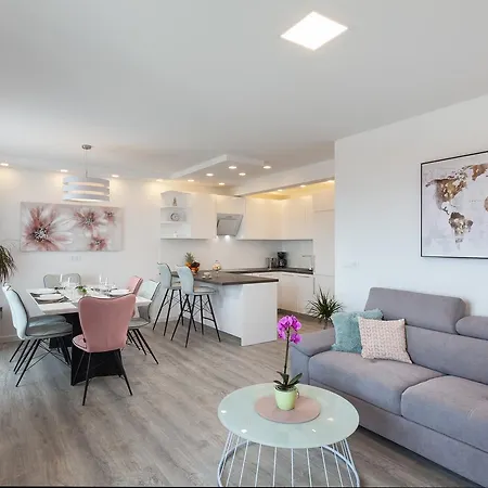 Bella Figura Apartment *